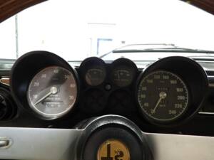 Image 7/14 of Alfa Romeo 2000 GT Veloce (1974)