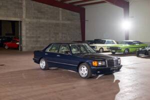 Bild 15/43 von Mercedes-Benz 380 SE (1984)