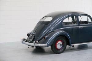 Image 13/24 of Volkswagen Beetle 1200 Standard &quot;Oval&quot; (1953)