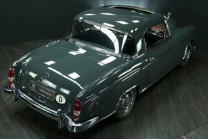 Bild 45/49 von Mercedes-Benz 220 SE (1960)