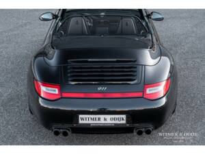 Image 18/37 of Porsche 911 Carrera 4S (2009)