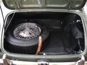 Image 21/32 of Austin-Healey 3000 Mk II (BT7) (1962)