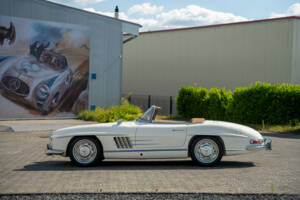 Image 4/38 of Mercedes-Benz 300 SL Roadster (1961)