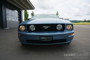 Image 15/63 of Ford Mustang GT (2005)