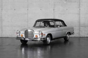 Image 2/48 of Mercedes-Benz 280 SE (1969)