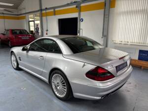 Image 24/29 of Mercedes-Benz SL 55 AMG (2002)