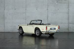 Bild 3/44 von Triumph TR 250 (1968)