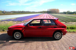 Image 12/32 of Lancia Delta HF Integrale Evoluzione I (1991)