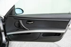 Afbeelding 35/50 van BMW 325i (2007)