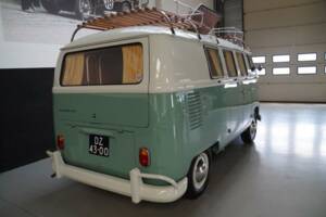 Image 32/50 of Volkswagen T1 panel van (1964)