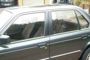 Immagine 27/50 di BMW 320i (1986)