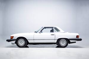 Bild 10/38 von Mercedes-Benz 560 SL (1986)
