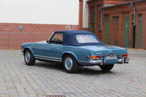 Image 10/83 of Mercedes-Benz 280 SL (1970)