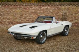 Immagine 34/50 di Chevrolet Corvette Sting Ray (1963)