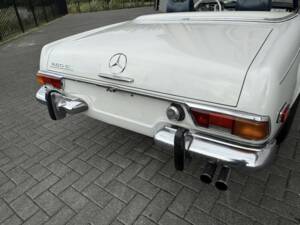 Image 26/50 of Mercedes-Benz 280 SL (1971)