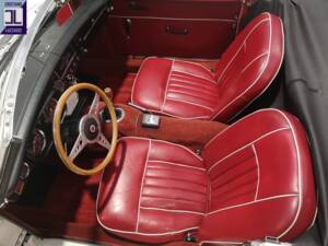 Imagen 19/44 de MG MGB (1963)