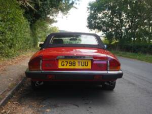 Image 16/23 de Jaguar XJS 5.3 V12 (1989)