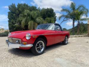 Immagine 1/66 di MG MGB (1977)