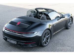 Image 10/44 of Porsche 911 Carrera (2020)