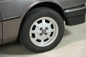 Immagine 20/35 di Lancia Beta HP Executive VX (1983)
