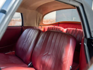 Image 19/24 of Porsche 356 B 1600 (1961)