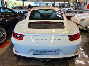 Imagen 4/21 de Porsche 911 GT3 Touring (2018)