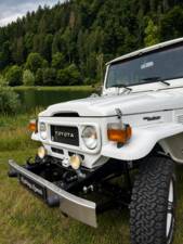Image 6/67 of Toyota Land Cruiser FJ 40 (1982)