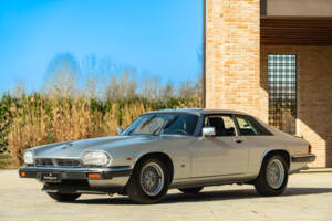 Image 1/41 de Jaguar XJ-S 3.6 (1990)
