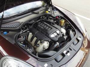 Bild 78/98 von Porsche Panamera Turbo (2009)