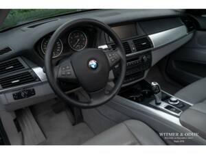 Afbeelding 24/34 van BMW X5 xDrive48i (2006)