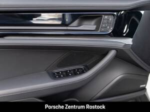 Bild 16/31 von Porsche Panamera 4S E-Hybrid (2025)
