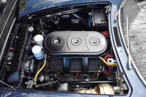 Bild 32/43 von Ferrari 365 GT 2+2 (1970)