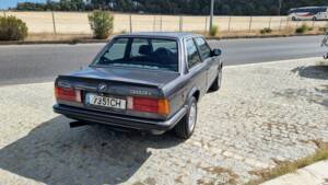 Image 24/100 of BMW 323i (1984)