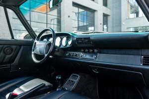 Image 31/46 of Porsche 911 Carrera 4 (1992)