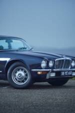 Image 9/26 de Jaguar XJ 6 L 4.2 (1976)