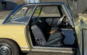 Image 11/31 de Mercedes-Benz 250 SL (1967)