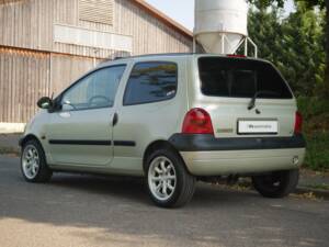 Bild 6/24 von Renault Twingo 1.2 (2000)