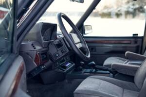 Obraz 34/39 pojazdu Land Rover Range Rover Classic Vogue SEi (1993)