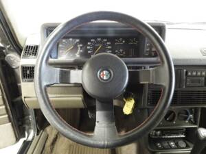 Bild 6/15 von Alfa Romeo 90 2.0 (1985)