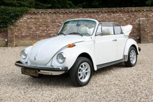 Image 30/50 of Volkswagen Käfer 1303 &quot;Champagne Edition&quot; (1977)