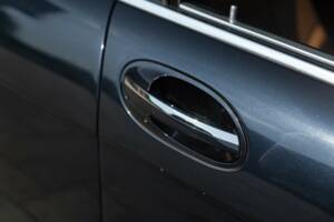 Image 17/50 de BMW 745Li (2001)