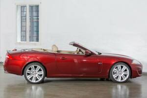 Image 6/20 of Jaguar XK (2010)