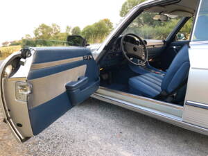 Bild 14/16 von Mercedes-Benz 350 SLC (1975)