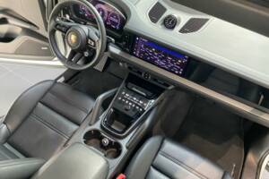 Image 5/12 de Porsche Cayenne Coupé E-Hybrid (2023)