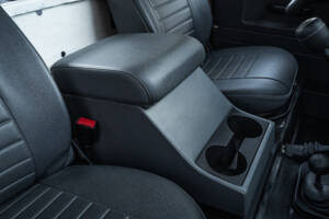 Immagine 58/97 di Land Rover Defender 90 (1995)