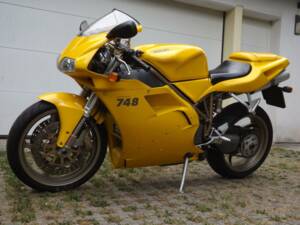Immagine 1/50 di Ducati 748 Biposto (2000)