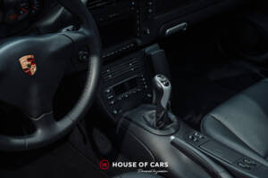 Image 19/24 of Porsche 911 Carrera (2004)