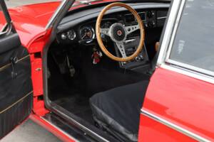 Image 49/50 of MG MGB GT (1974)