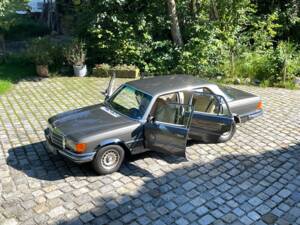 Imagen 37/37 de Mercedes-Benz 450 SEL 6,9 (1976)