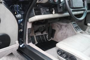 Bild 7/34 von Porsche 911 Carrera 4 (1991)